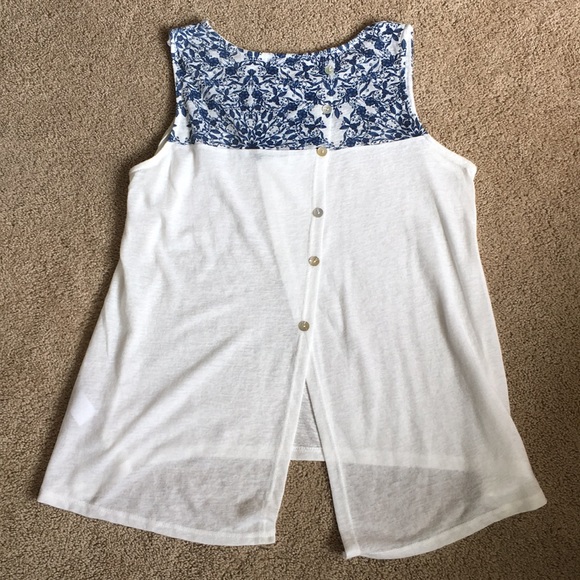 High/low split back tank - Picture 2 of 6